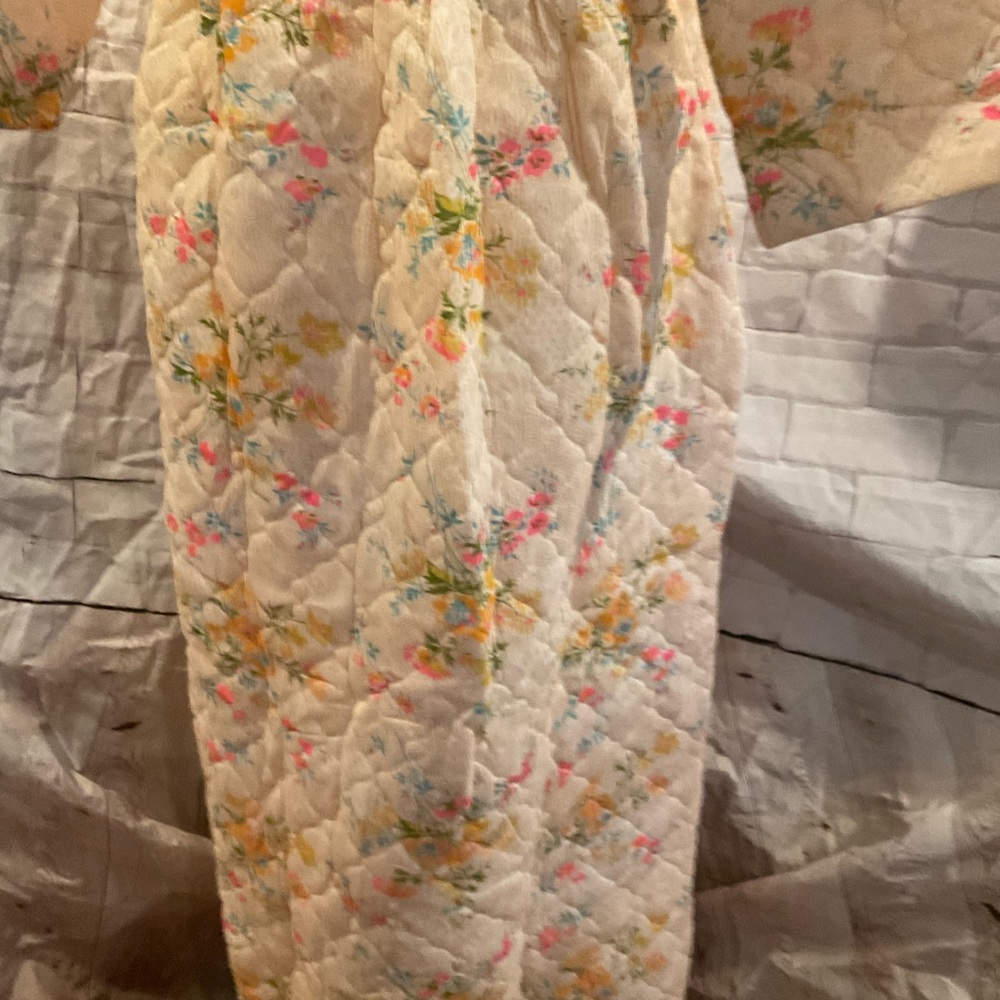 “BONDILENE VINTAGE/ RETRO 70’s HOUSECOAT” NWT Floral Polyester Robe. - Picture 8 of 16